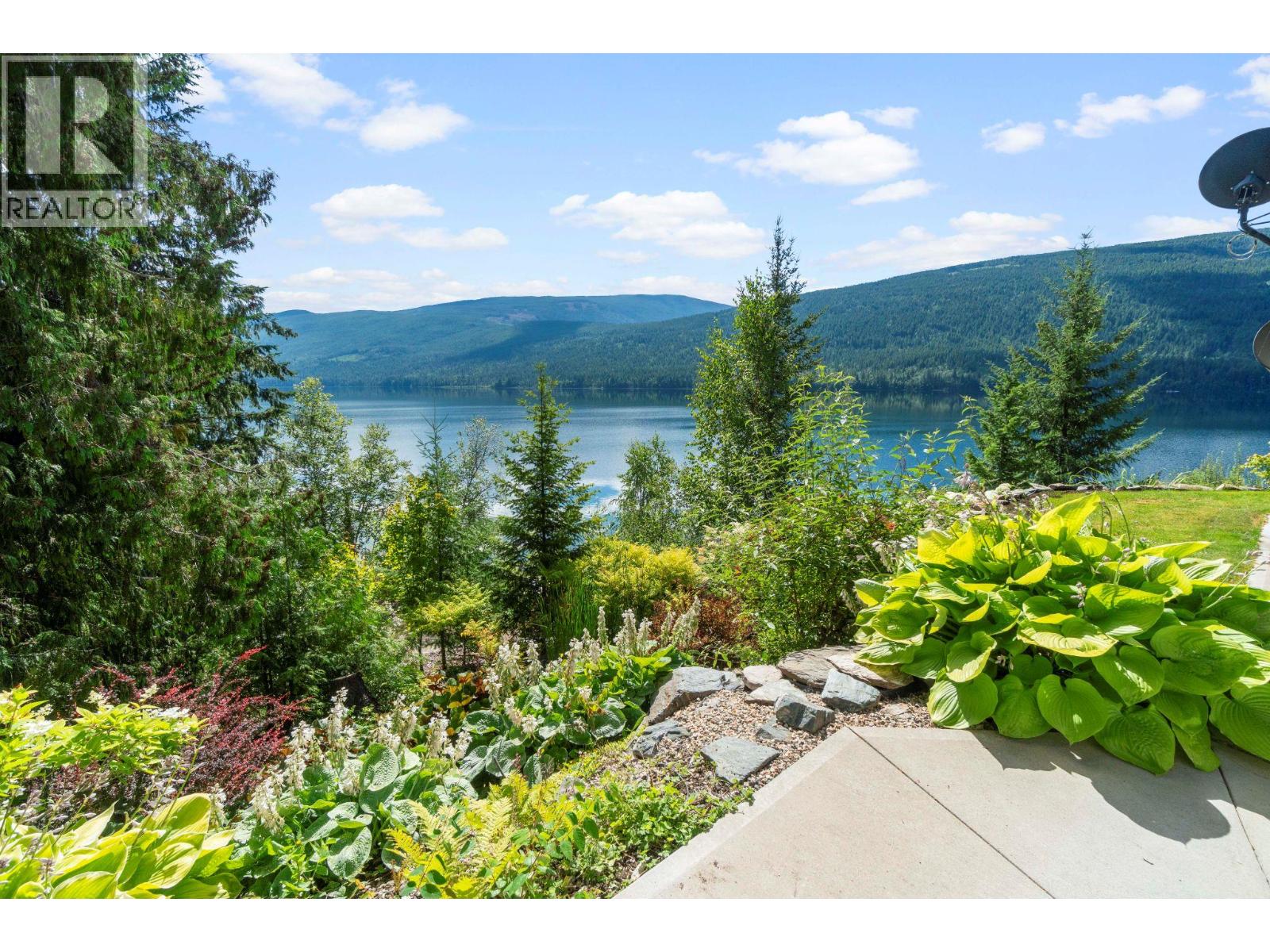 3918 Parri Road, Sorrento, British Columbia  V0E 2W0 - Photo 75 - 10393481