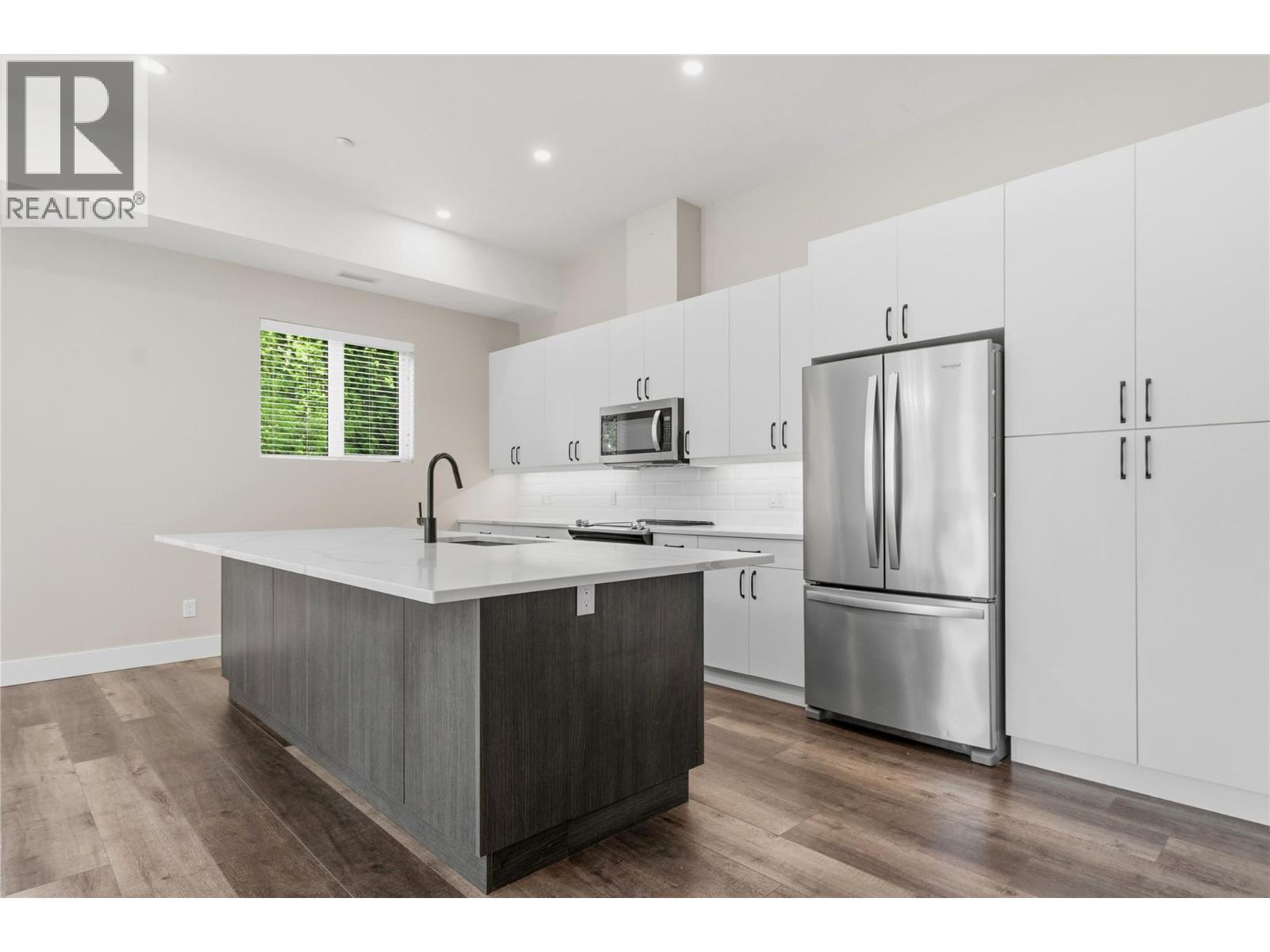 3311 Wilson Street Unit# 213, Penticton, British Columbia  V2A 8J3 - Photo 2 - 10393486