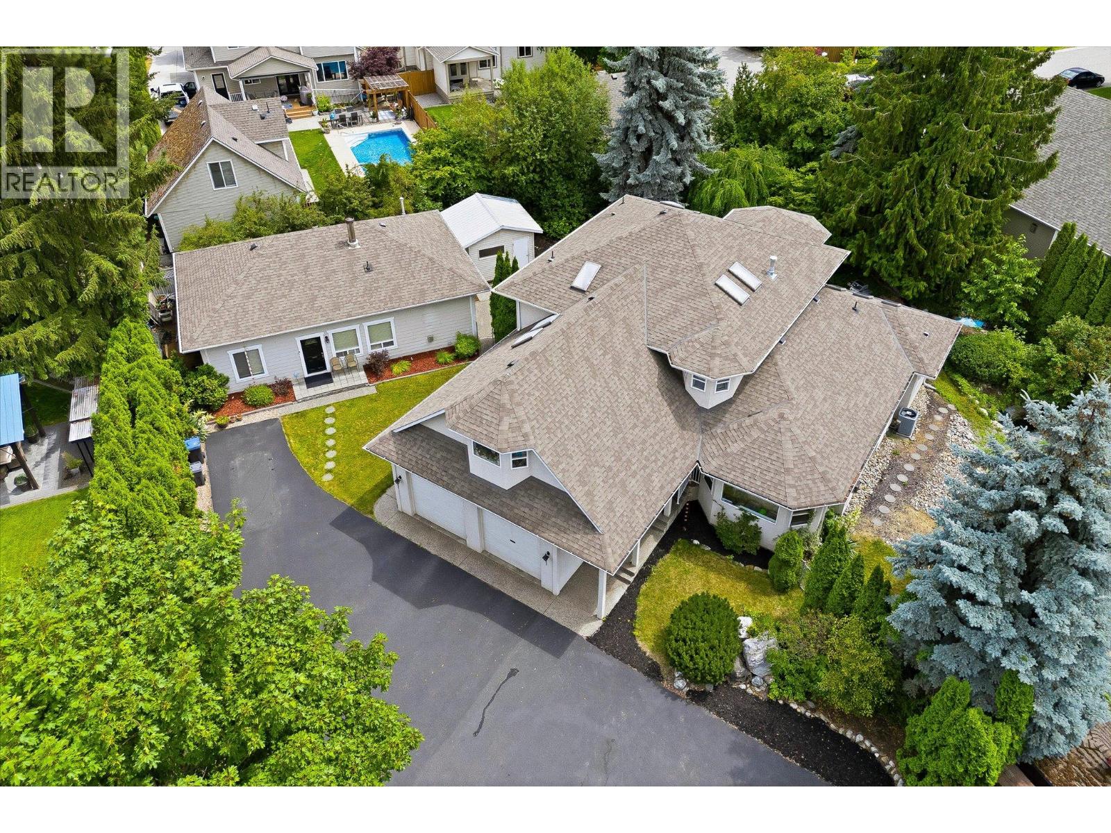 4619 Gordon Drive, Kelowna, British Columbia  V1W 1T5 - Photo 1 - 10393056