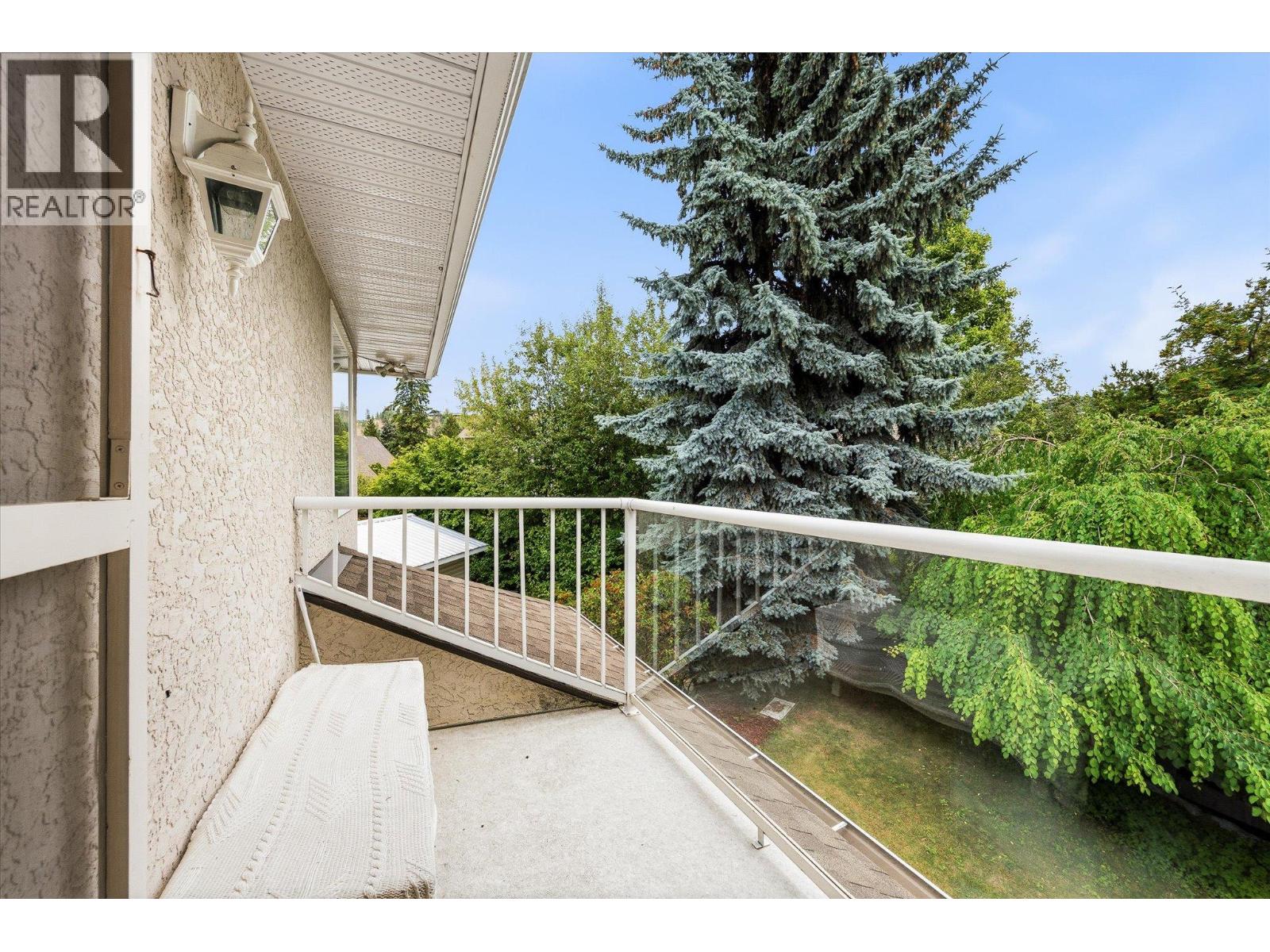 4619 Gordon Drive, Kelowna, British Columbia  V1W 1T5 - Photo 33 - 10393056