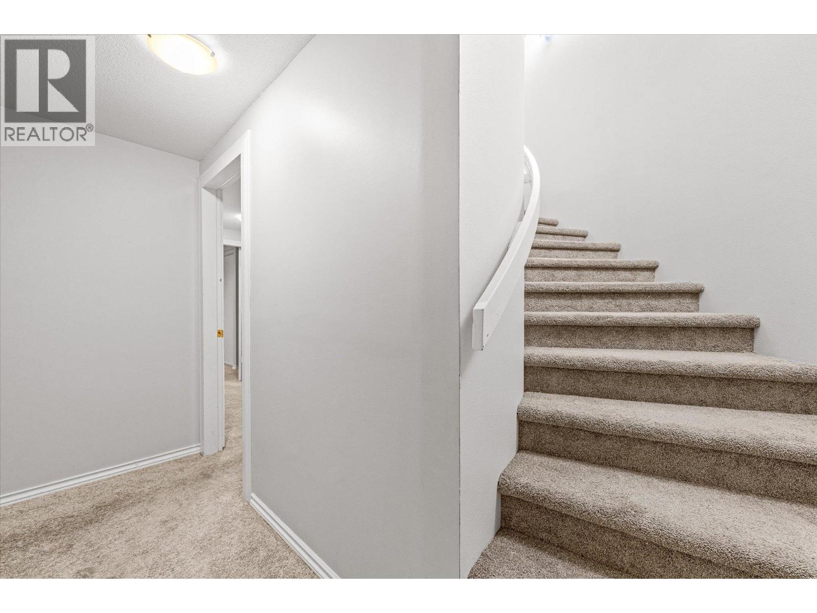4619 Gordon Drive, Kelowna, British Columbia  V1W 1T5 - Photo 41 - 10393056
