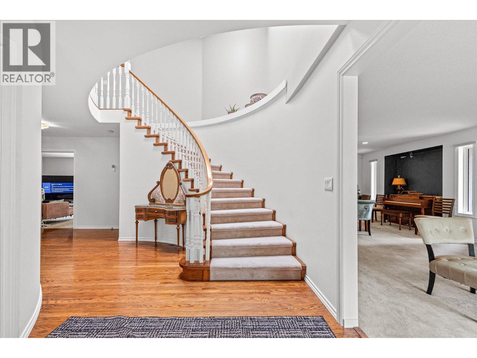 4619 Gordon Drive, Kelowna, British Columbia  V1W 1T5 - Photo 7 - 10393056
