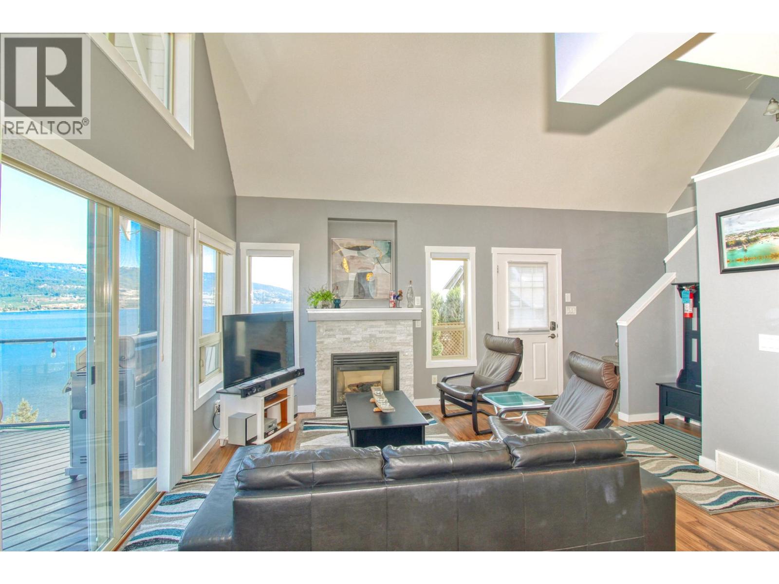 6933 Barcelona Drive Unit# 64, Kelowna, British Columbia  V1Z 3R8 - Photo 14 - 10393556