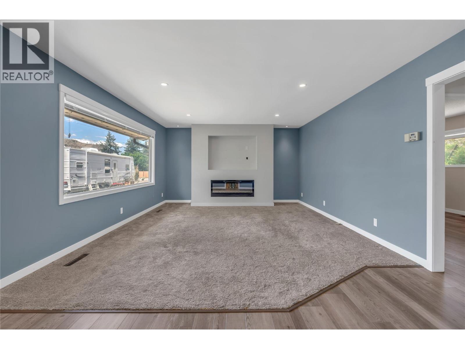 5775 Main Street, Oliver, British Columbia  V0H 1T0 - Photo 11 - 10393593
