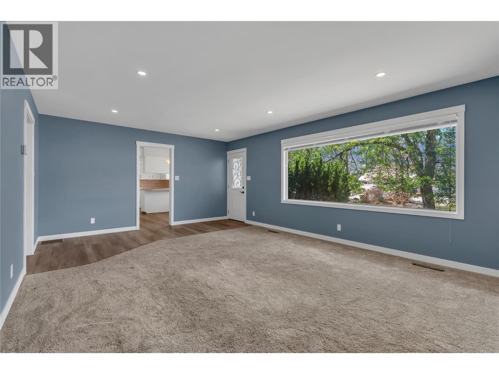 5775 Main Street, Oliver, British Columbia  V0H 1T0 - Photo 13 - 10393593