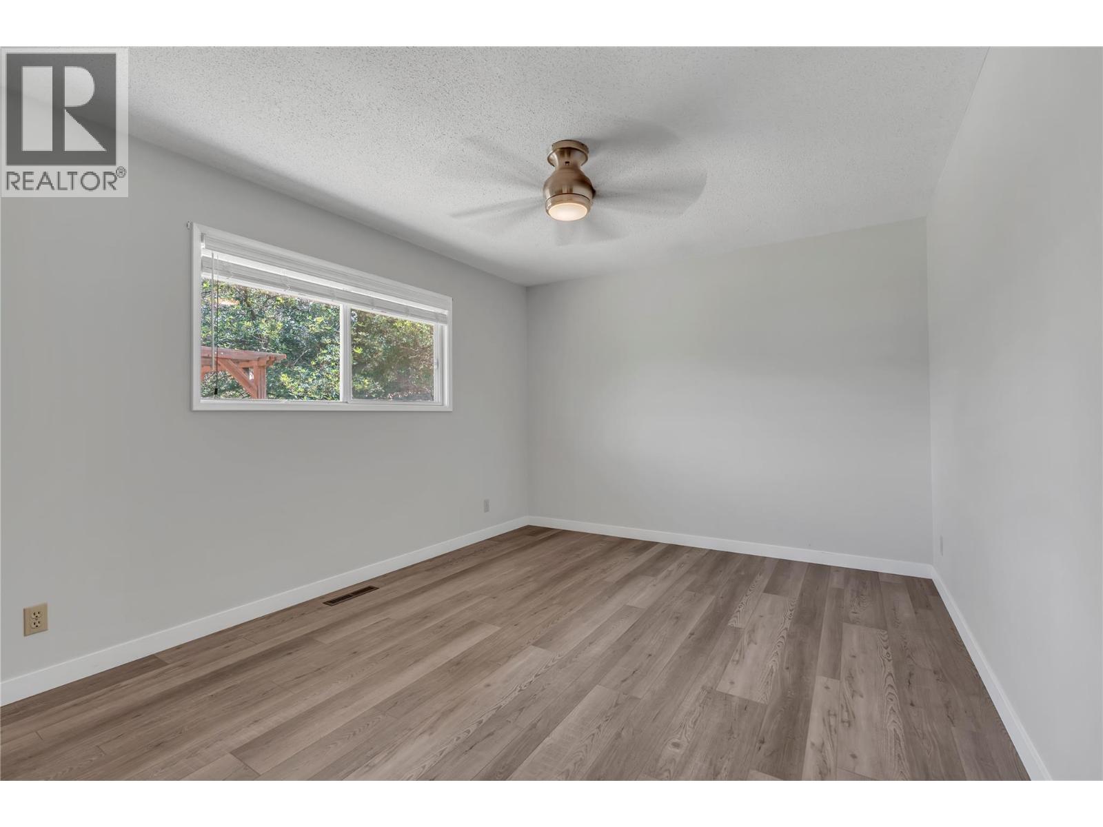 5775 Main Street, Oliver, British Columbia  V0H 1T0 - Photo 18 - 10393593