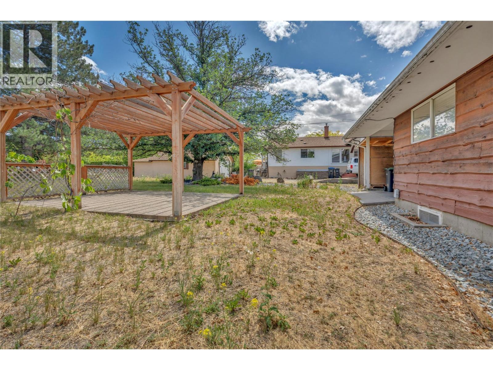 5775 Main Street, Oliver, British Columbia  V0H 1T0 - Photo 24 - 10393593