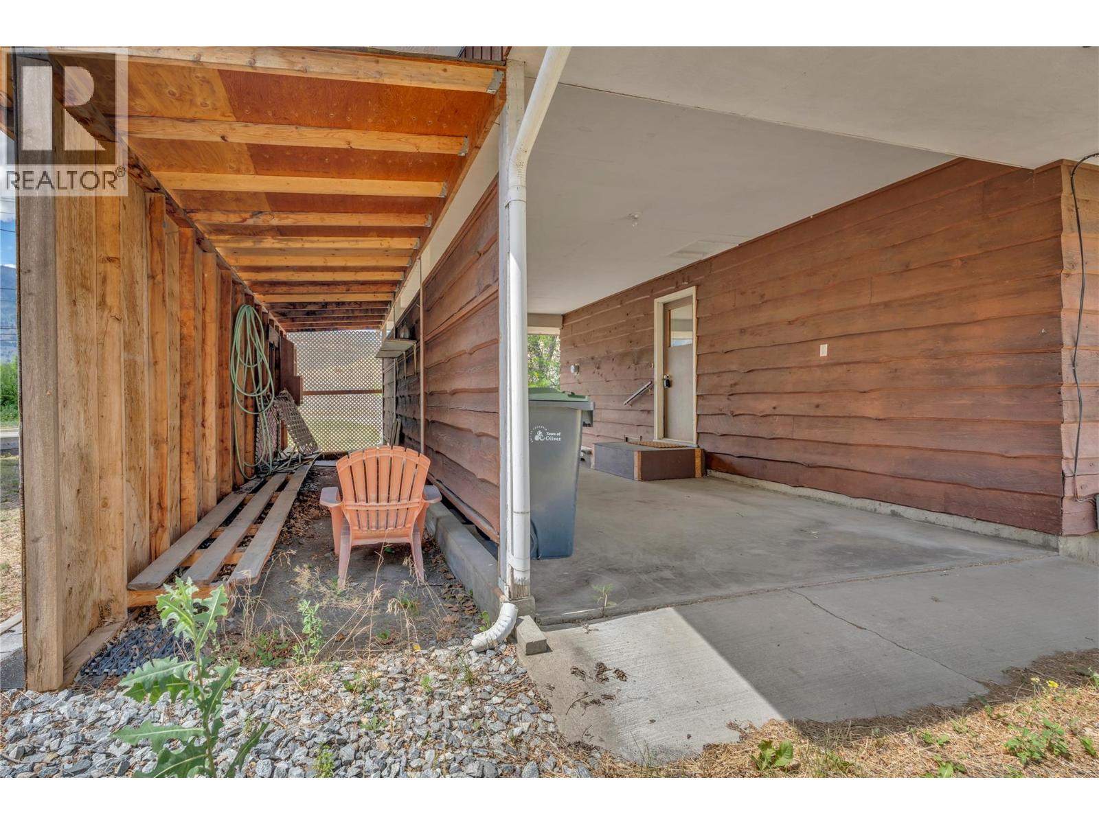5775 Main Street, Oliver, British Columbia  V0H 1T0 - Photo 31 - 10393593