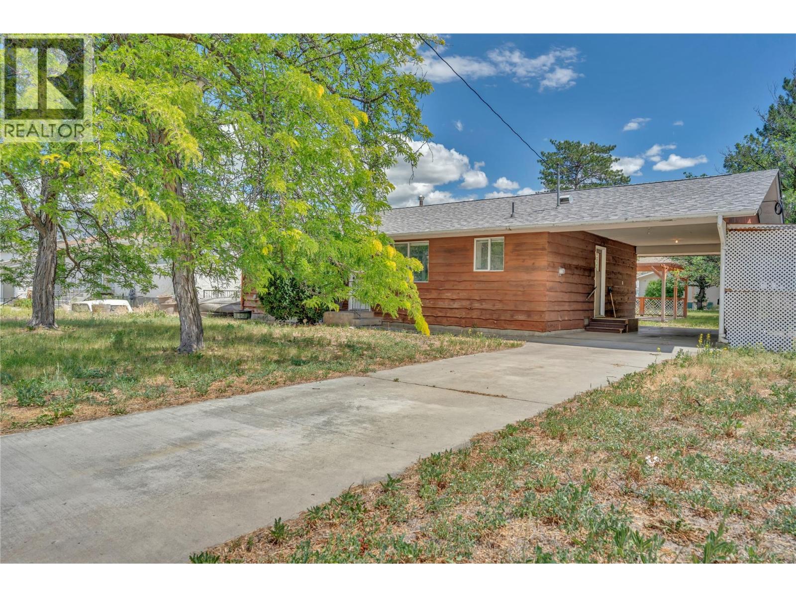 5775 Main Street, Oliver, British Columbia  V0H 1T0 - Photo 33 - 10393593