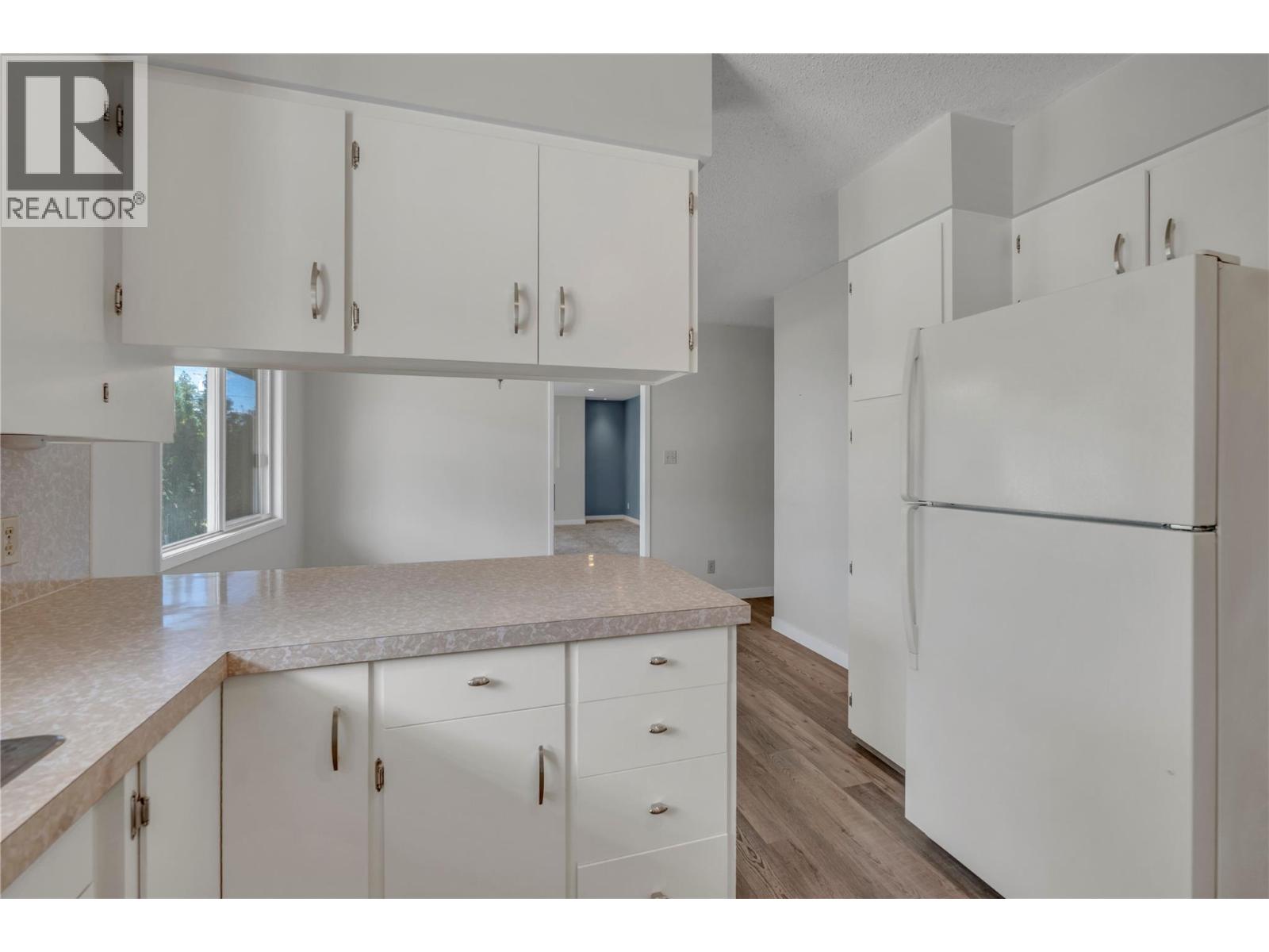 5775 Main Street, Oliver, British Columbia  V0H 1T0 - Photo 6 - 10393593