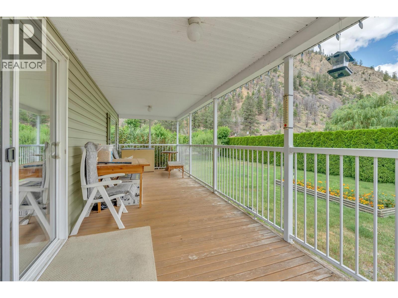 1526 Main Street N, Olalla, British Columbia  V0X 1N6 - Photo 3 - 10393549