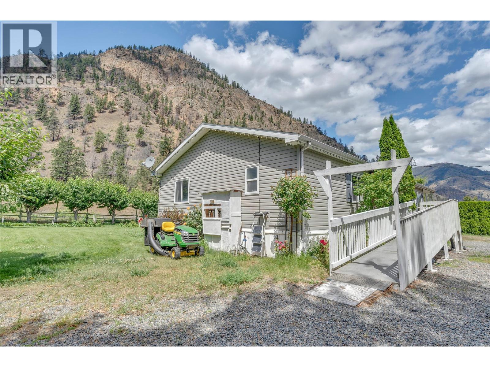 1526 Main Street N, Olalla, British Columbia  V0X 1N6 - Photo 48 - 10393549