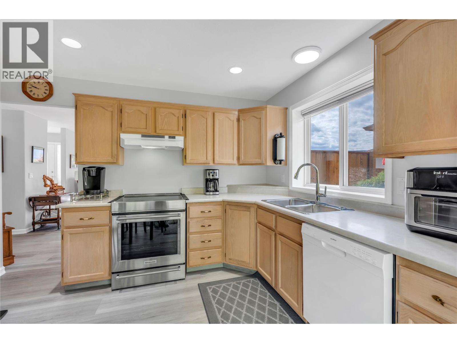 424 Ridge Road, Penticton, British Columbia  V2A 8N7 - Photo 11 - 10393605