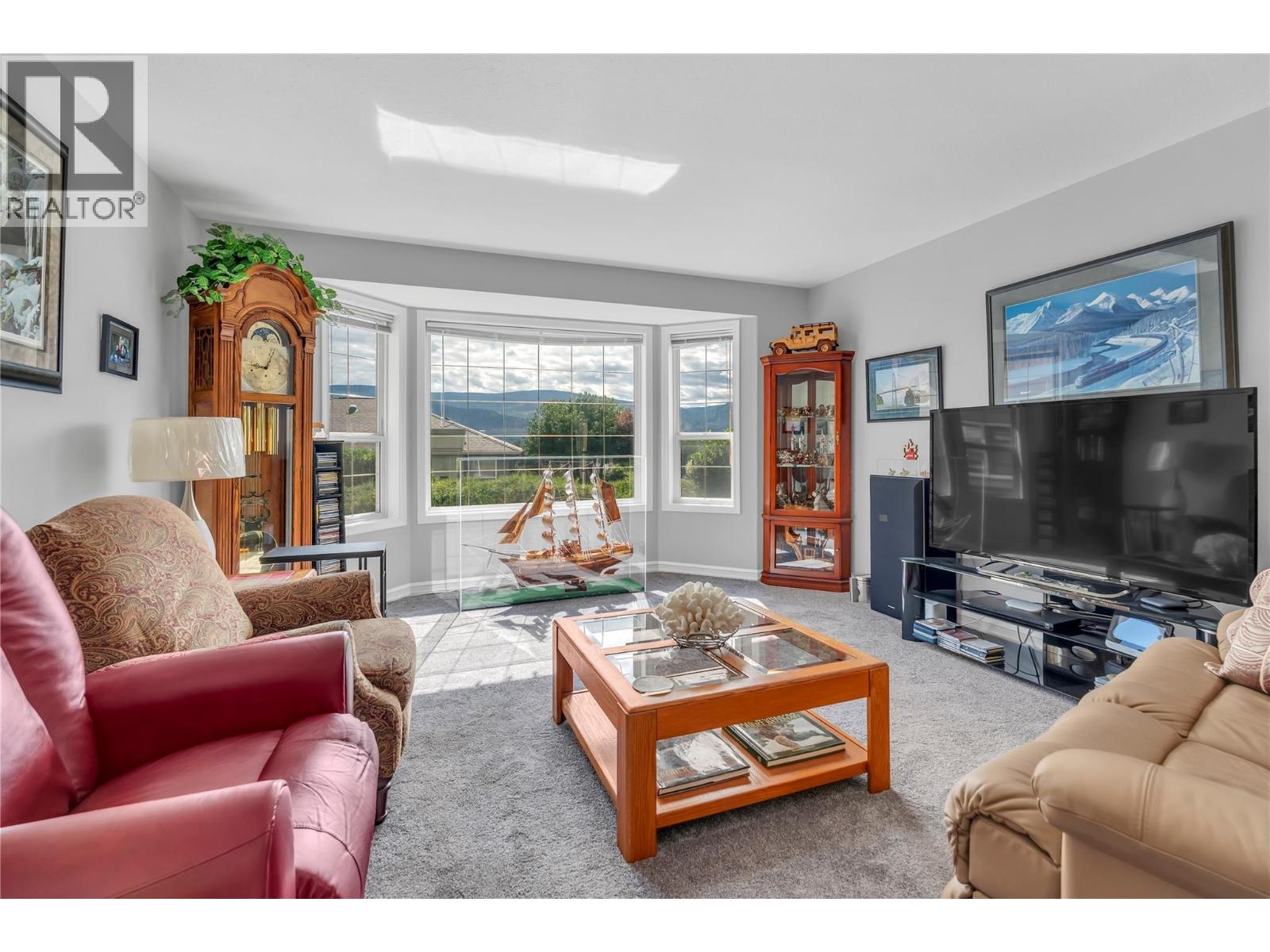 424 Ridge Road, Penticton, British Columbia  V2A 8N7 - Photo 4 - 10393605