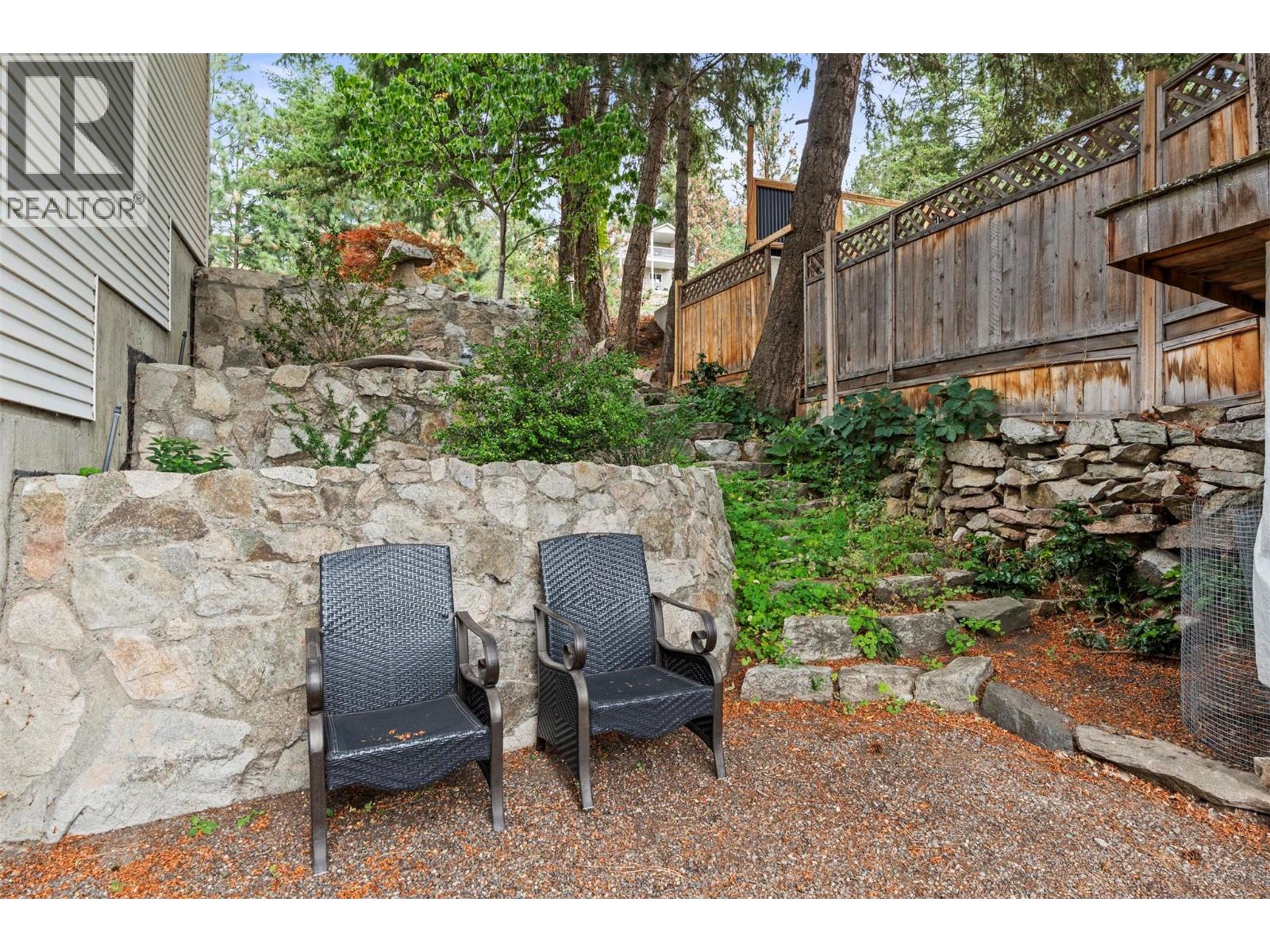 10771 Pinecrest Road, Vernon, British Columbia  V1H 2C1 - Photo 50 - 10393133
