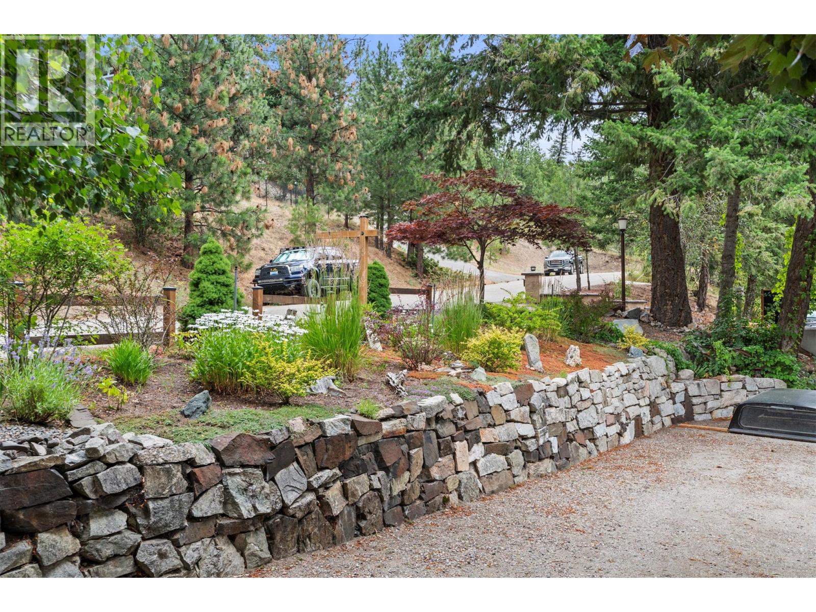 10771 Pinecrest Road, Vernon, British Columbia  V1H 2C1 - Photo 6 - 10393133