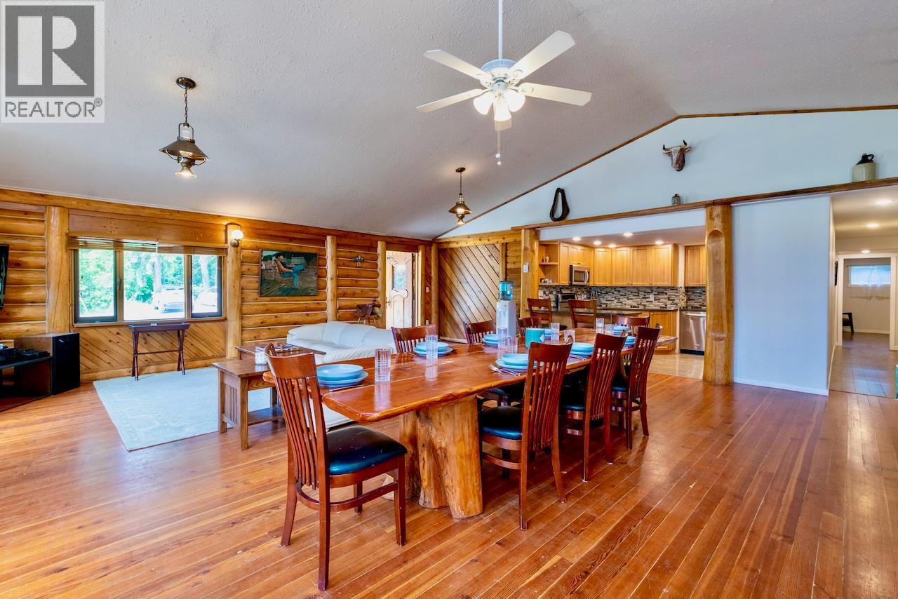 5327 Squilax-Anglemont Road, Celista, British Columbia  V0E 1M6 - Photo 17 - 10391875