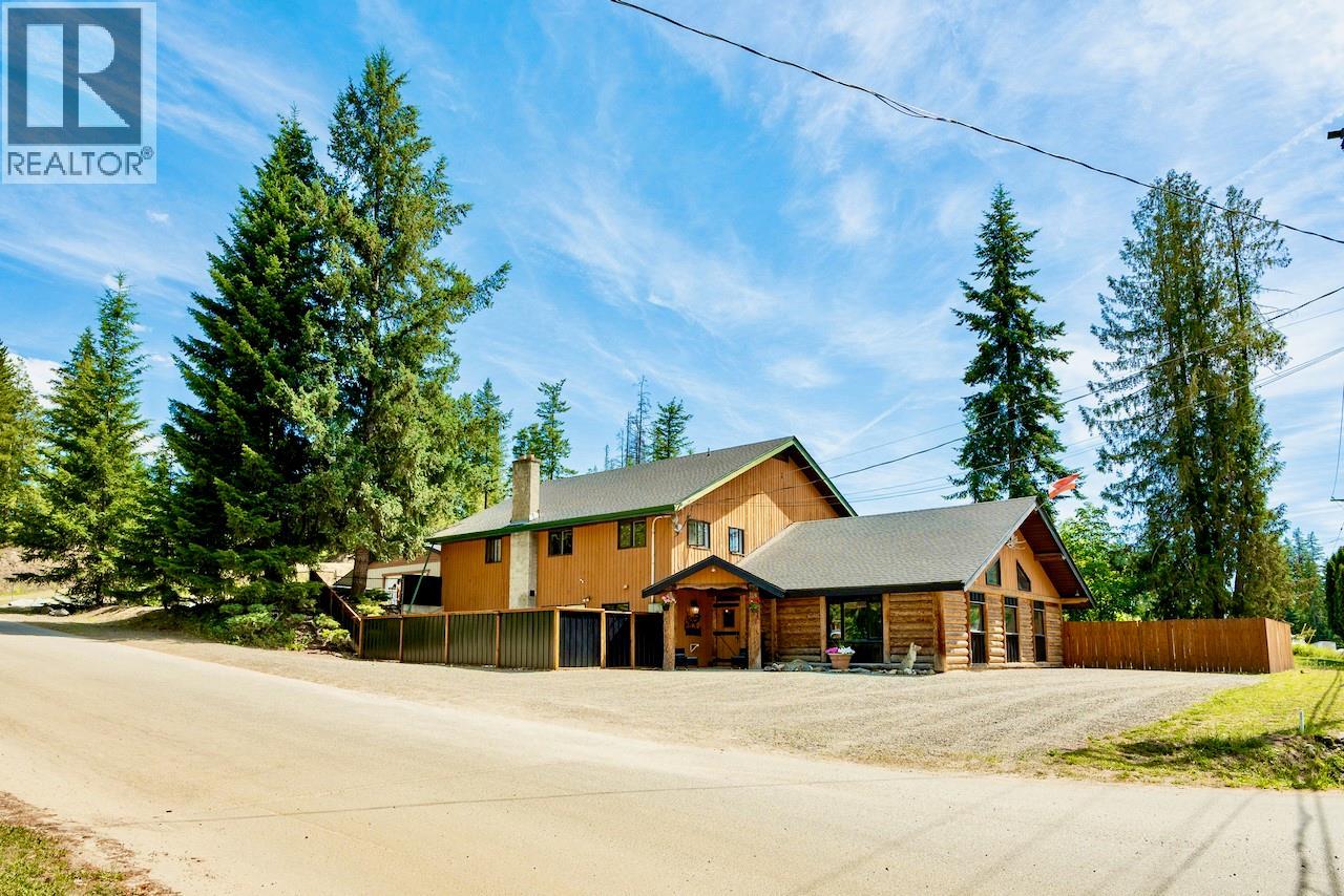 5327 Squilax-Anglemont Road, Celista, British Columbia  V0E 1M6 - Photo 3 - 10391875