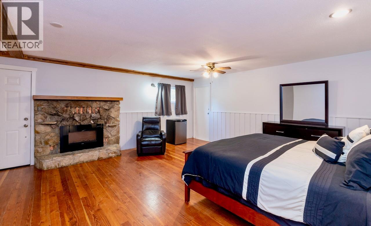 5327 Squilax-Anglemont Road, Celista, British Columbia  V0E 1M6 - Photo 32 - 10391875