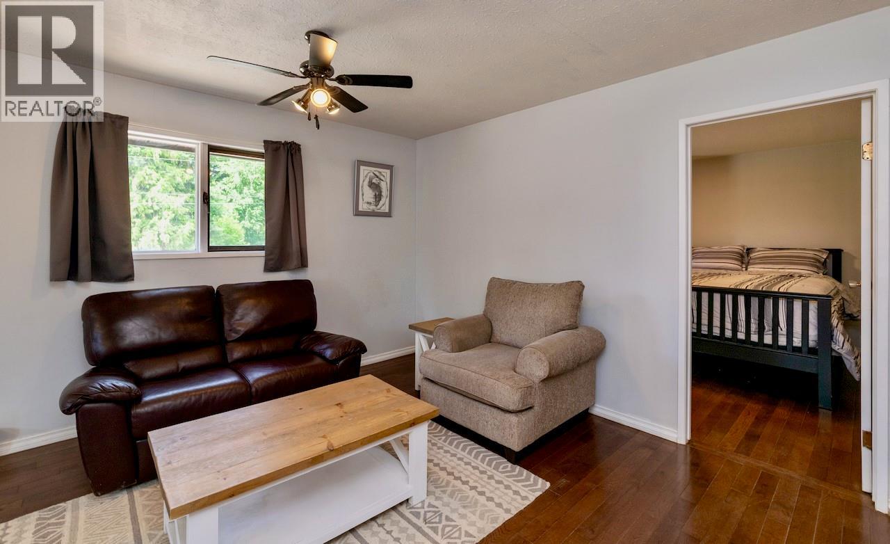 5327 Squilax-Anglemont Road, Celista, British Columbia  V0E 1M6 - Photo 45 - 10391875