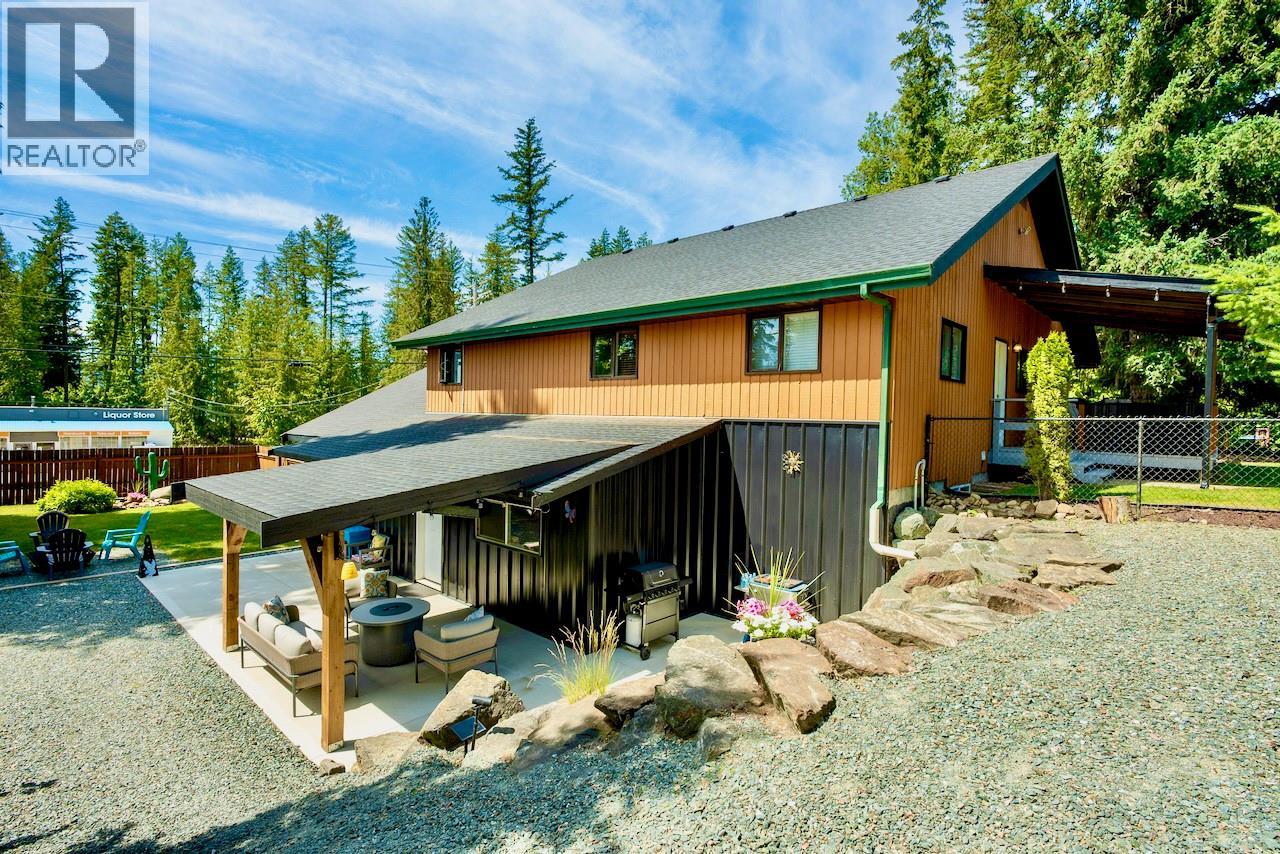 5327 Squilax-Anglemont Road, Celista, British Columbia  V0E 1M6 - Photo 9 - 10391875