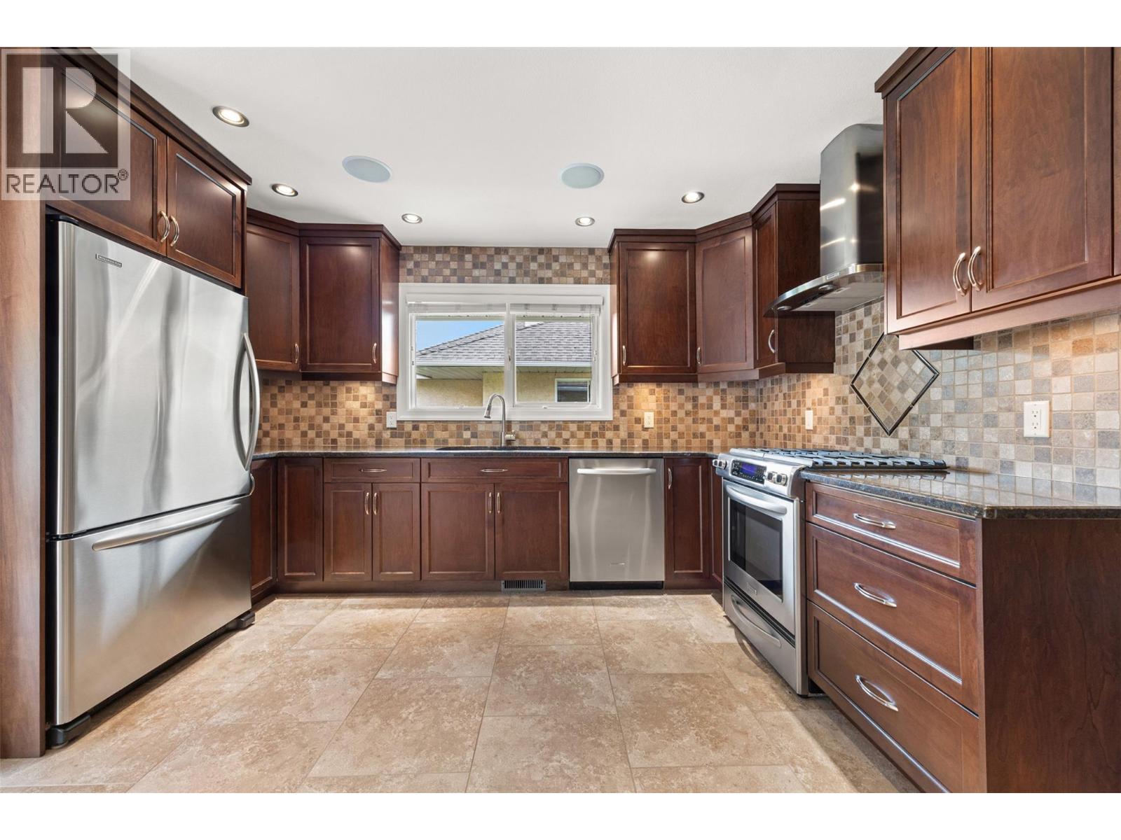 1886 Parkview Crescent Unit# 9, Kelowna, British Columbia  V1X 7G6 - Photo 12 - 10393184