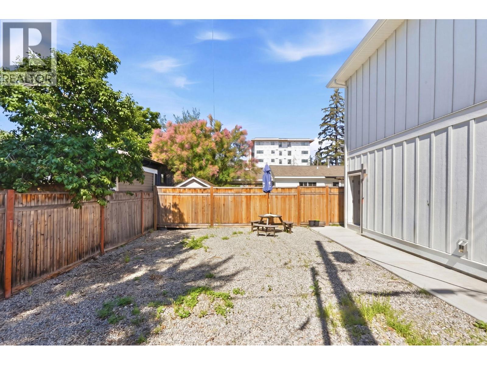 1030 Timmins Street, Penticton, British Columbia  V2A 5V2 - Photo 35 - 10392402