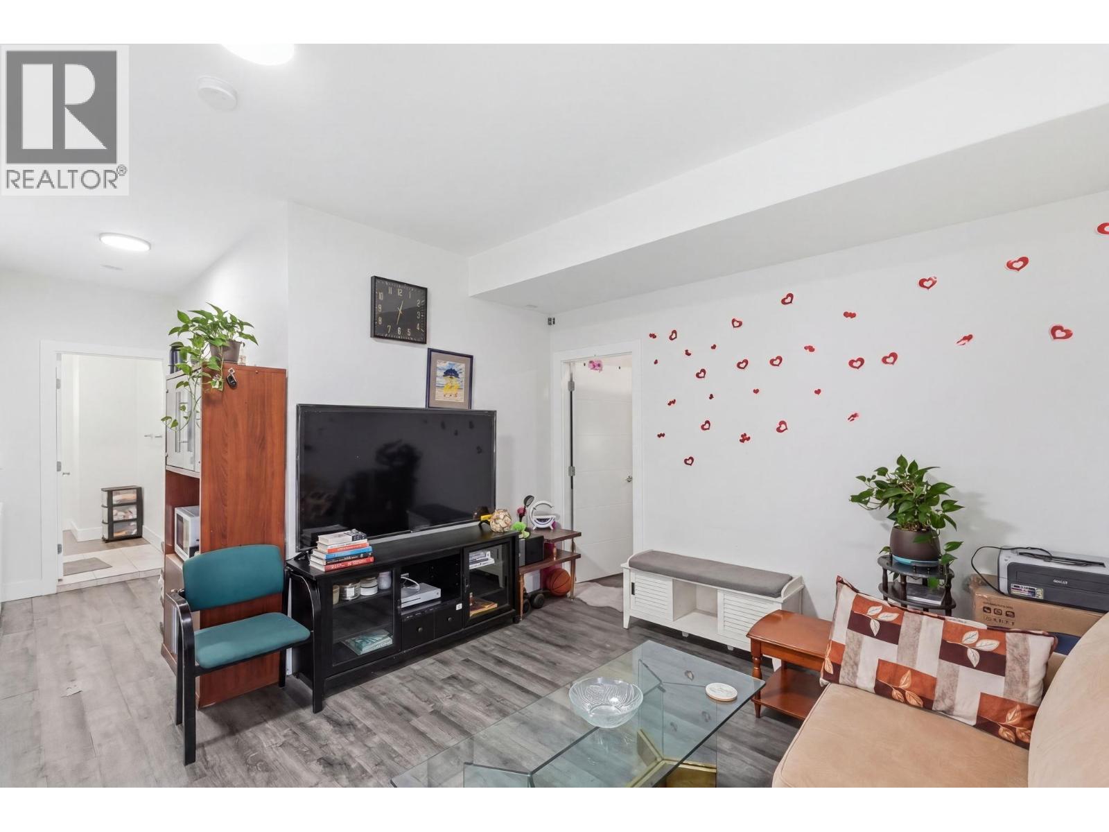 1030 Timmins Street, Penticton, British Columbia  V2A 5V2 - Photo 37 - 10392402