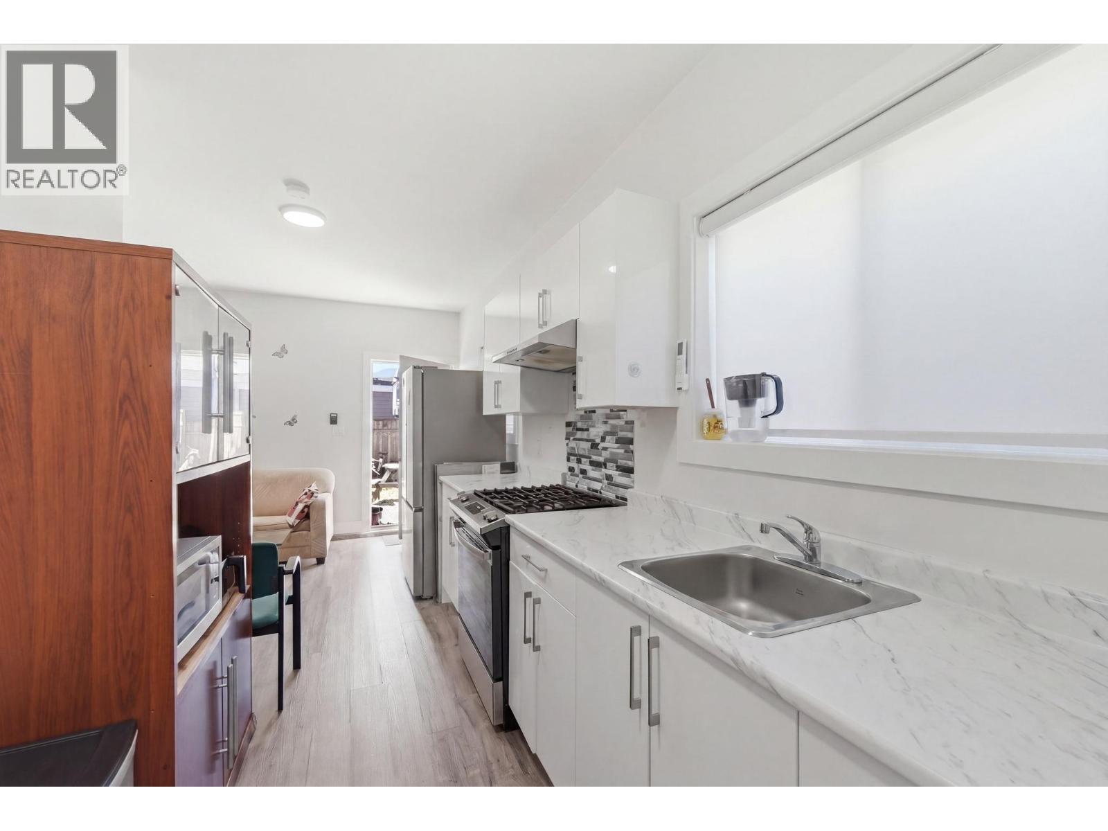 1030 Timmins Street, Penticton, British Columbia  V2A 5V2 - Photo 39 - 10392402