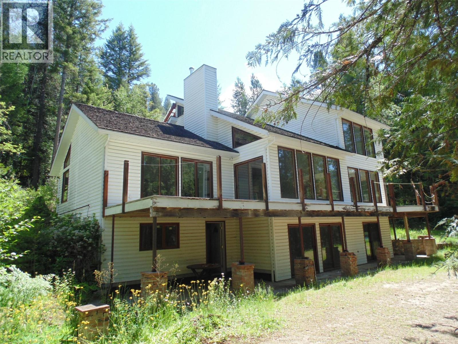 1415 Bridge Road, Crescent Valley, British Columbia  V0G 1H0 - Photo 1 - 10392793