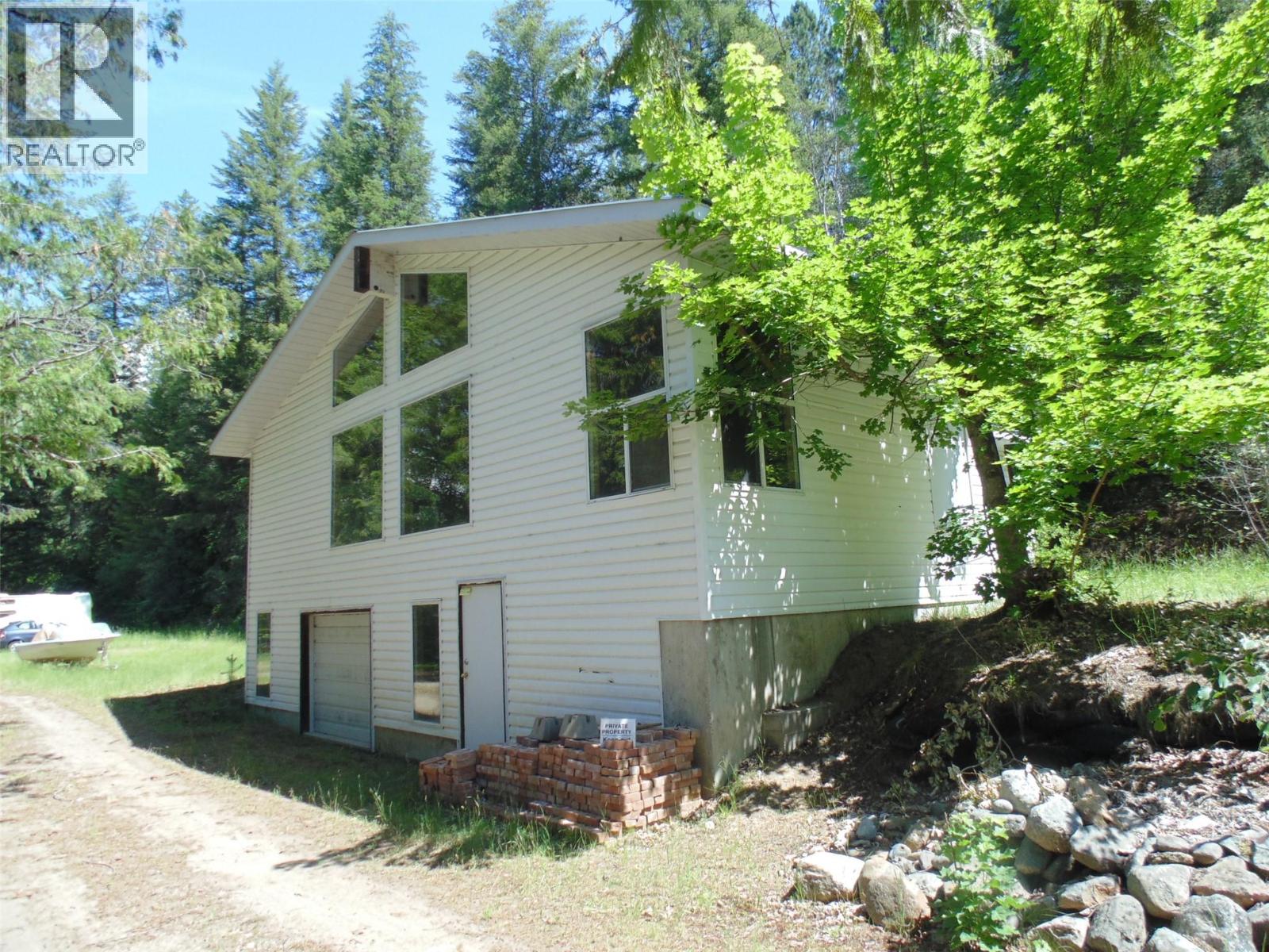 1415 Bridge Road, Crescent Valley, British Columbia  V0G 1H0 - Photo 5 - 10392793