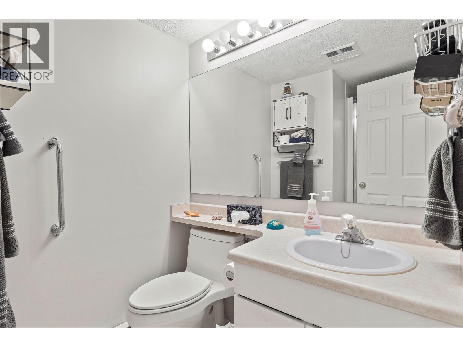 650 3 Street Sw Unit# 211, Salmon Arm, British Columbia  V1E 1P6 - Photo 15 - 10393340