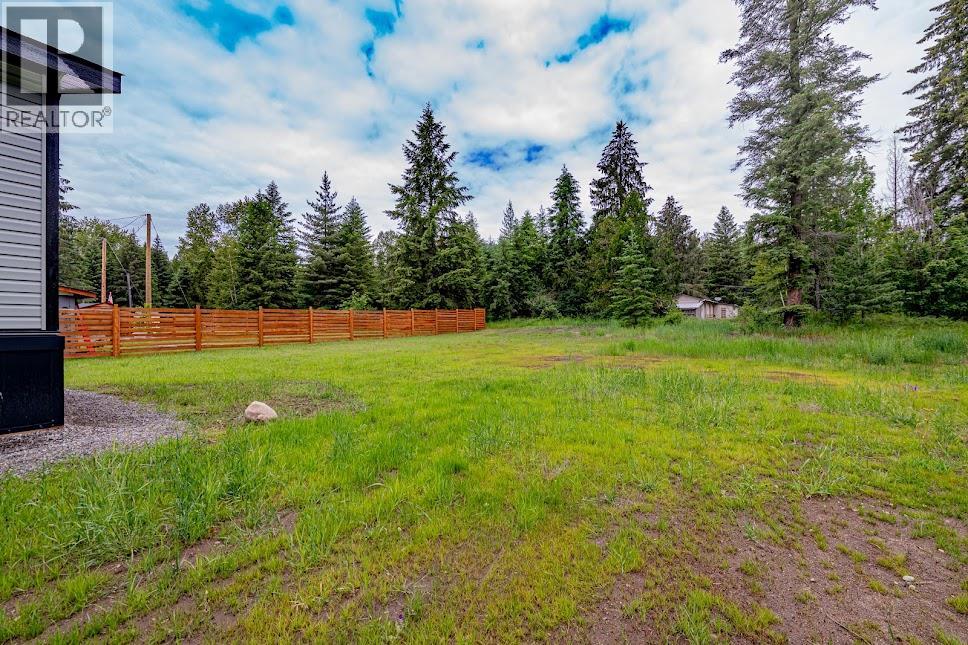 916 Airport Road Unit# 7, Salmo, British Columbia    - Photo 5 - 10392851