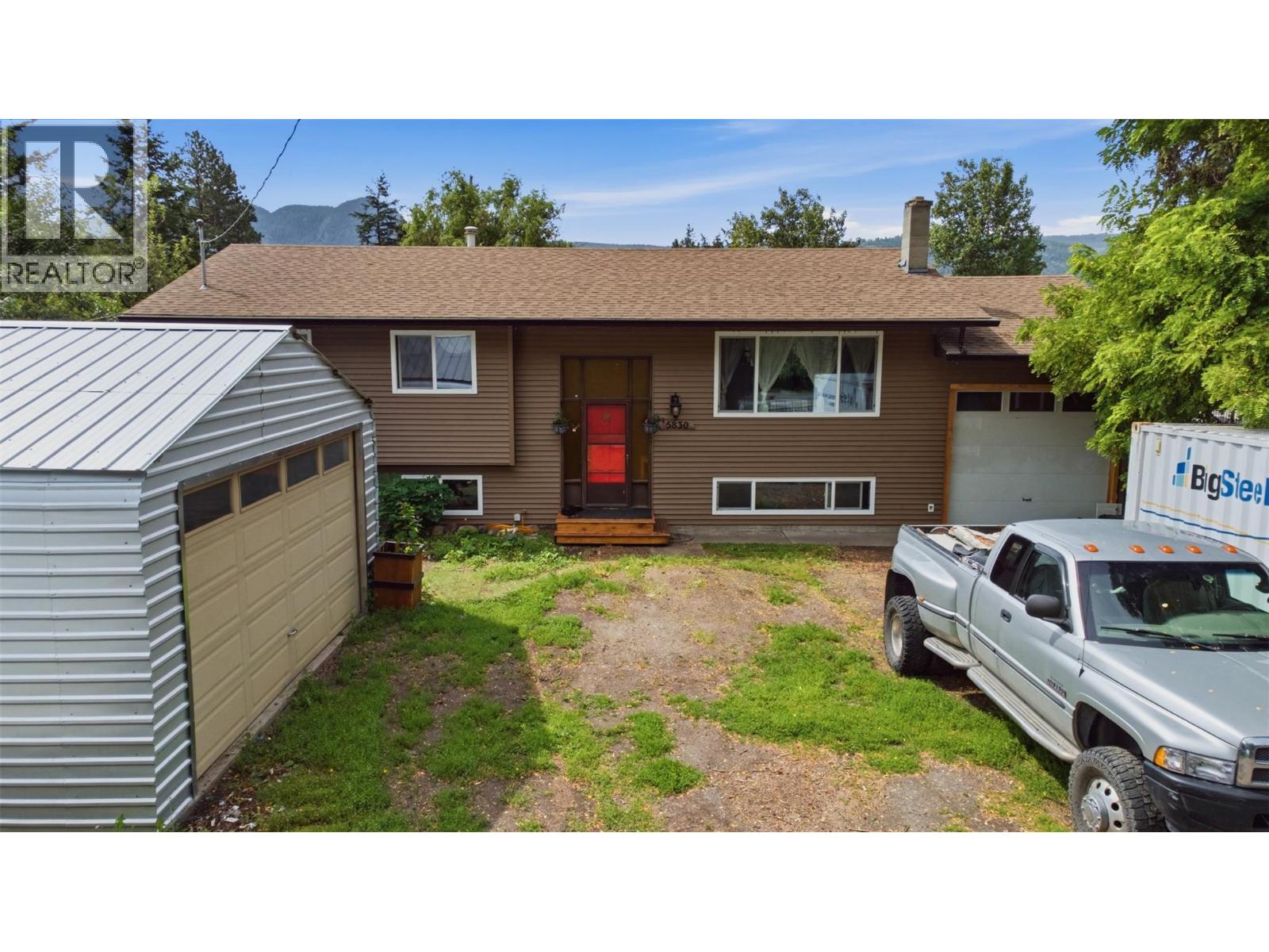 5830 6 Highway, Lavington, British Columbia  V1B 3E1 - Photo 1 - 10393505