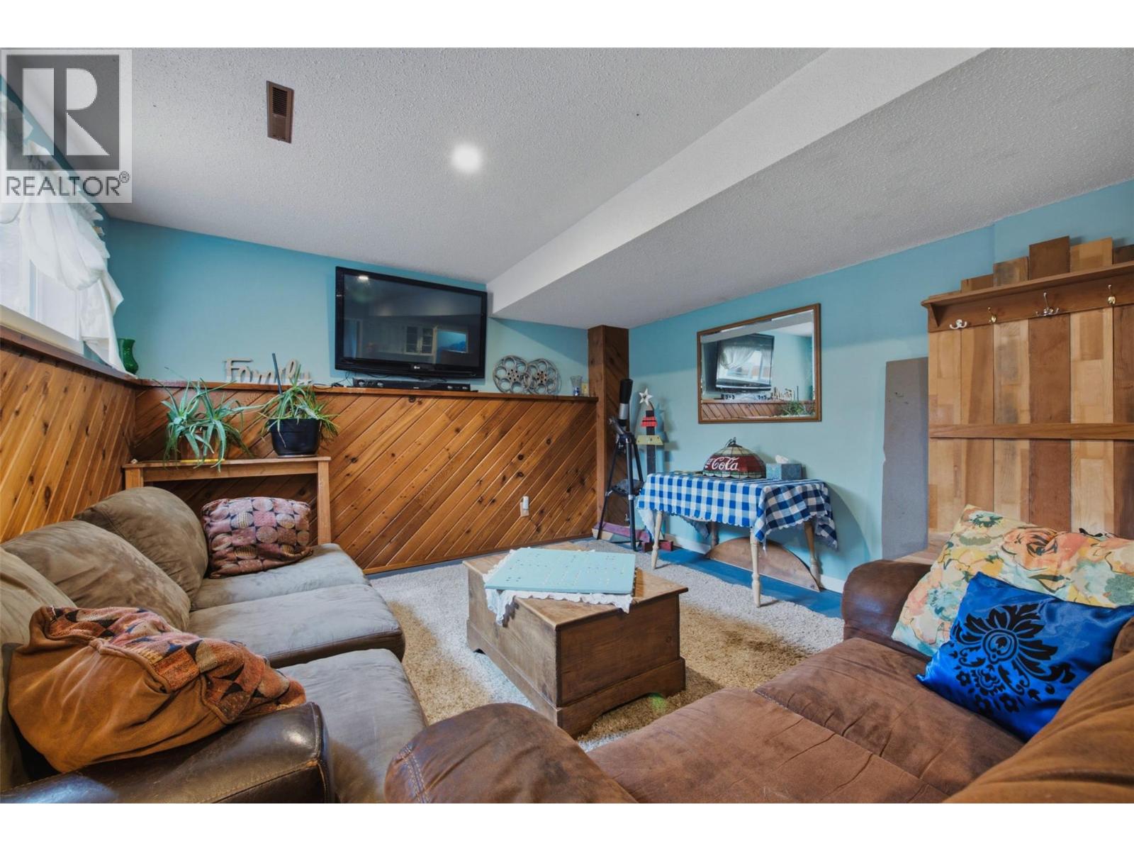 5830 6 Highway, Lavington, British Columbia  V1B 3E1 - Photo 31 - 10393505