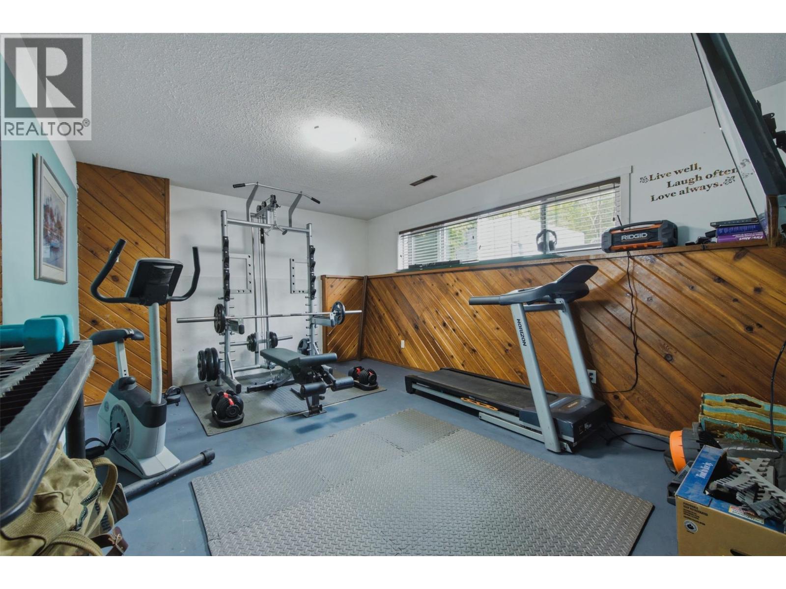 5830 6 Highway, Lavington, British Columbia  V1B 3E1 - Photo 32 - 10393505