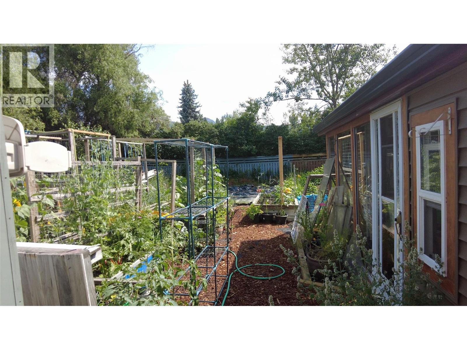 5830 6 Highway, Lavington, British Columbia  V1B 3E1 - Photo 38 - 10393505