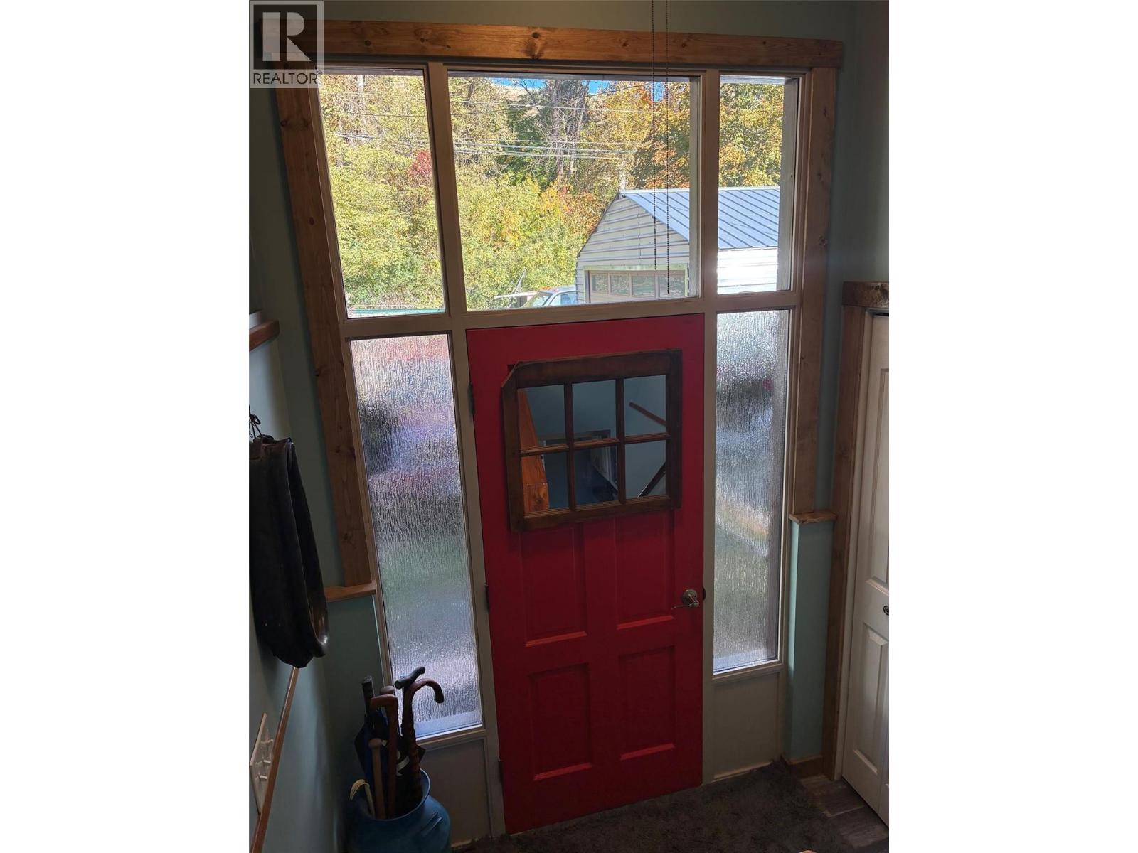 5830 6 Highway, Lavington, British Columbia  V1B 3E1 - Photo 49 - 10393505