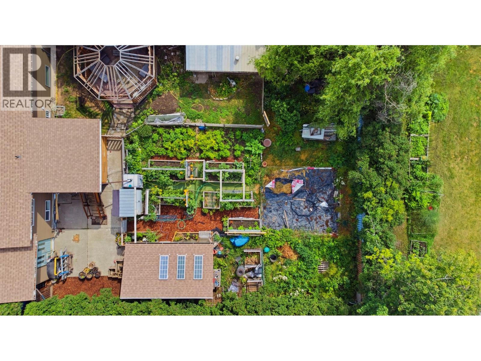 5830 6 Highway, Lavington, British Columbia  V1B 3E1 - Photo 8 - 10393505