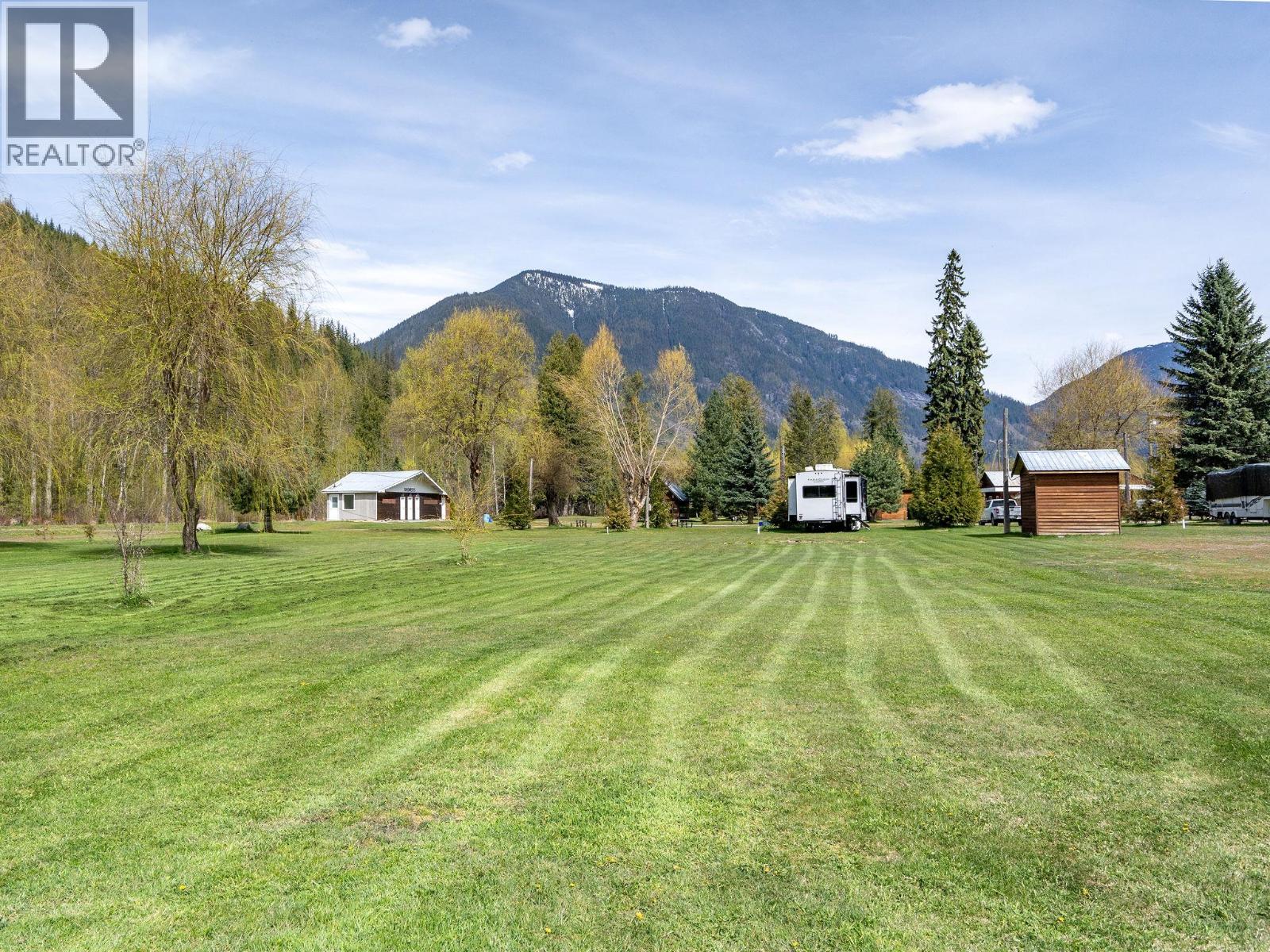 5301(2-10)-5317-5323-5327 Prosh Frontage Road, Craigellachie, British Columbia  V0E 2J0 - Photo 8 - 10393649
