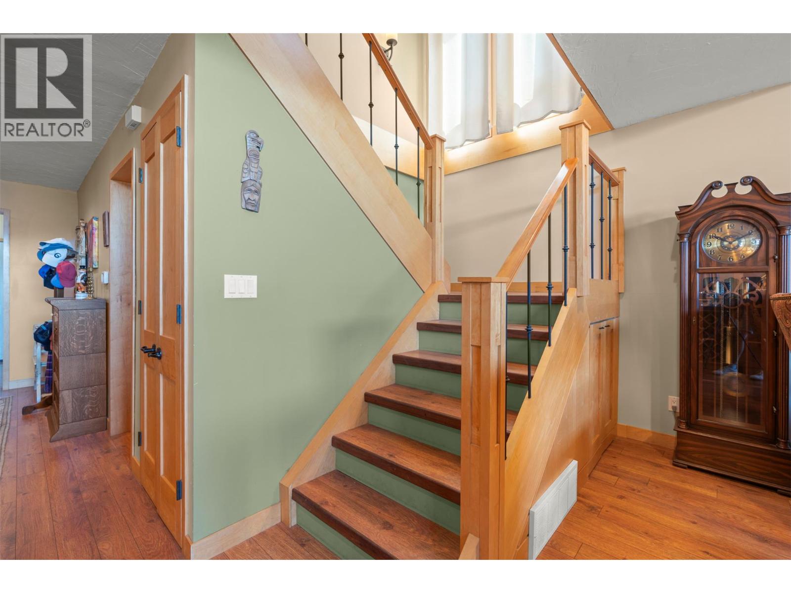 17 Mary's Emerald Bay Road, Vernon, British Columbia  V1H 2A7 - Photo 17 - 10393654