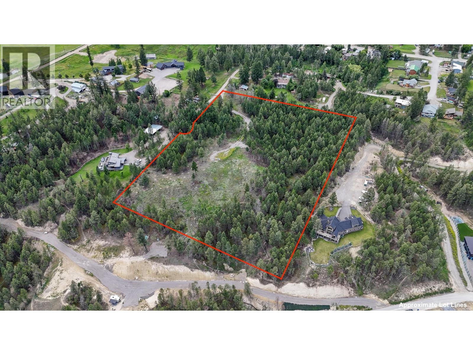 2140 22nd Street, Invermere, British Columbia  V0A 1K4 - Photo 3 - 10393682