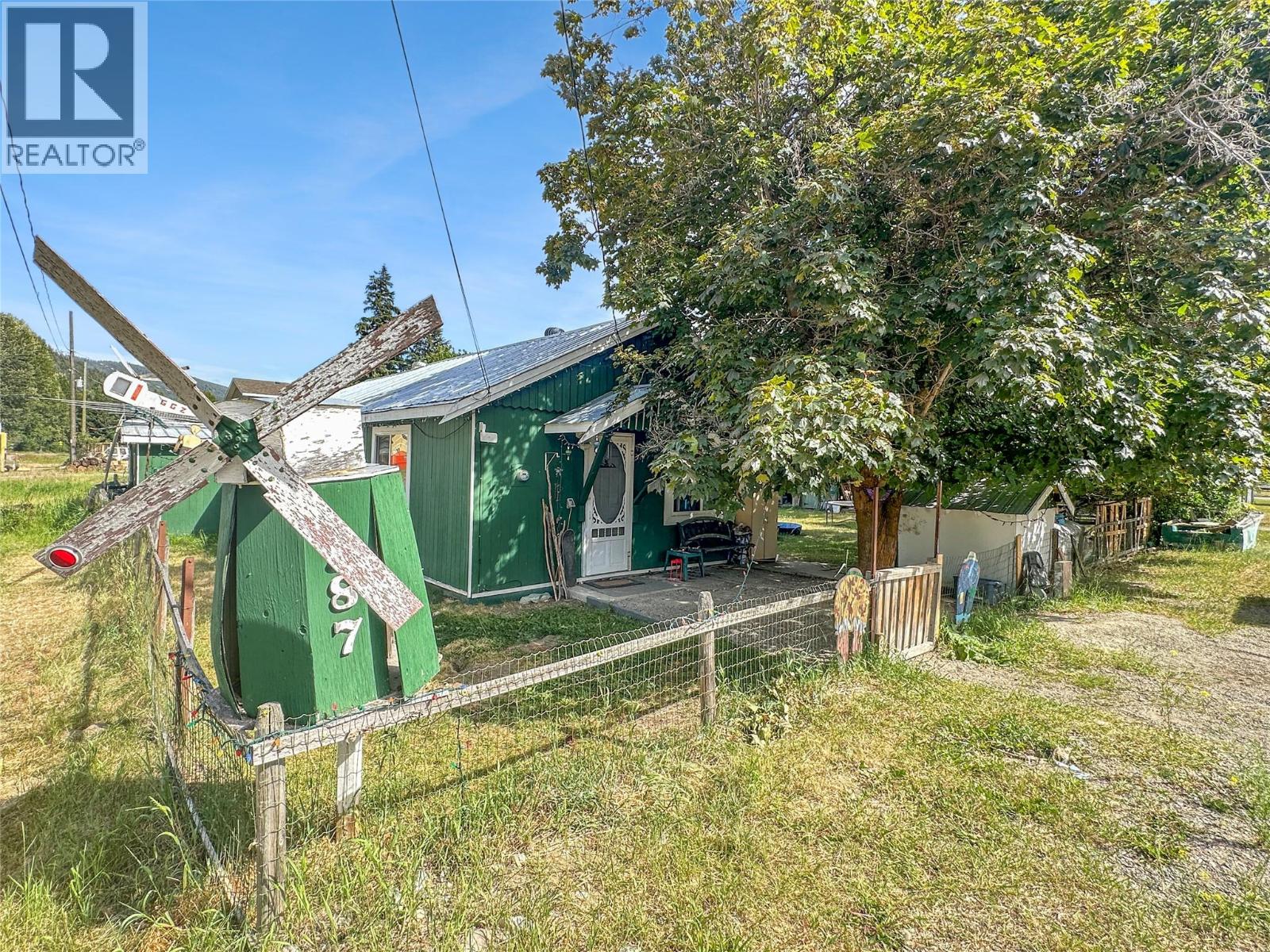 387 Parrish Avenue, Coalmont-Tulameen, British Columbia  V0X 1W0 - Photo 1 - 10393703