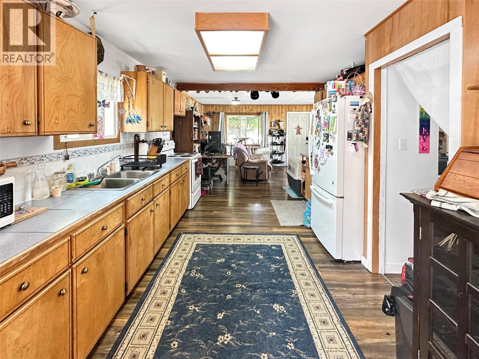 387 Parrish Avenue, Coalmont-Tulameen, British Columbia  V0X 1W0 - Photo 10 - 10393703
