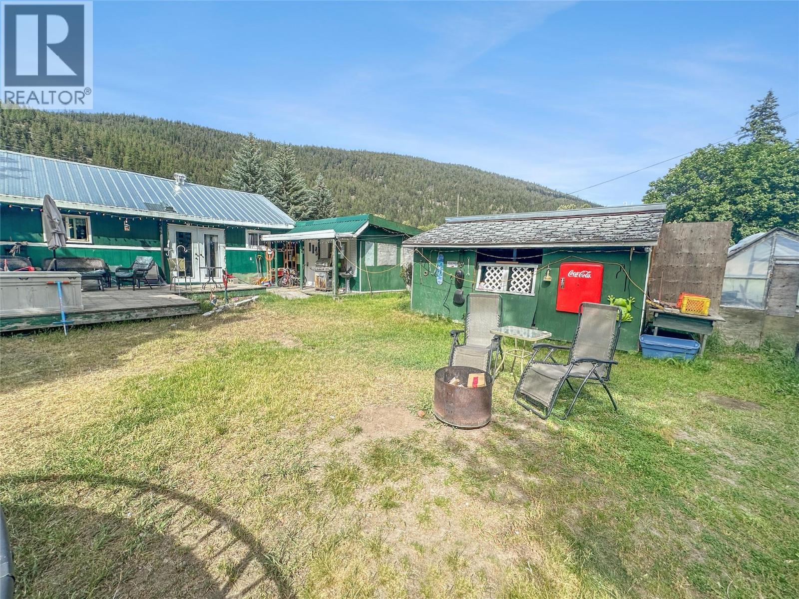 387 Parrish Avenue, Coalmont-Tulameen, British Columbia  V0X 1W0 - Photo 4 - 10393703