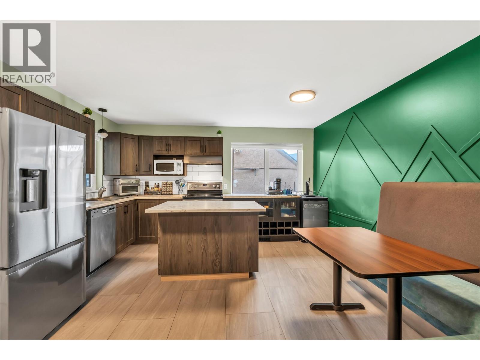 429 Braid St, Penticton, British Columbia  V2A 4Y2 - Photo 1 - 10393708