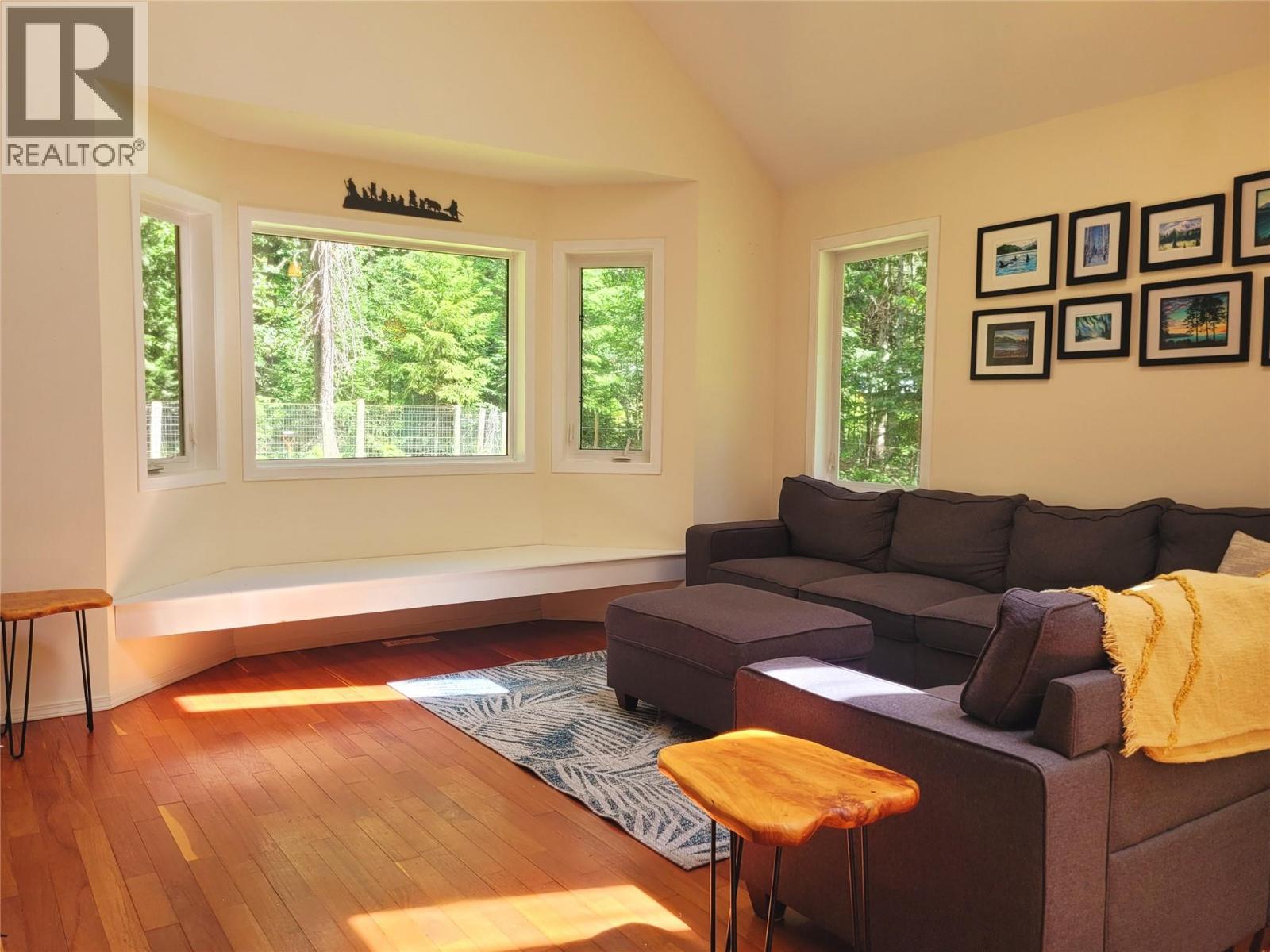 5289 Clearwater Valley Road, Clearwater, British Columbia  V0E 1N1 - Photo 15 - 10393730