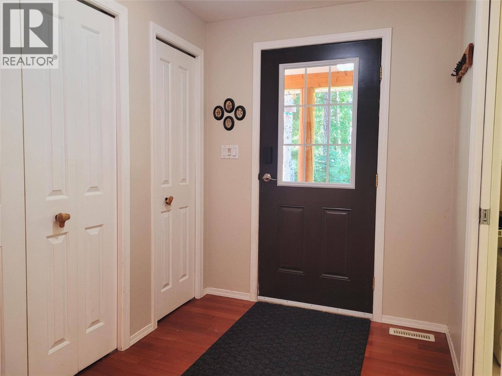5289 Clearwater Valley Road, Clearwater, British Columbia  V0E 1N1 - Photo 30 - 10393730