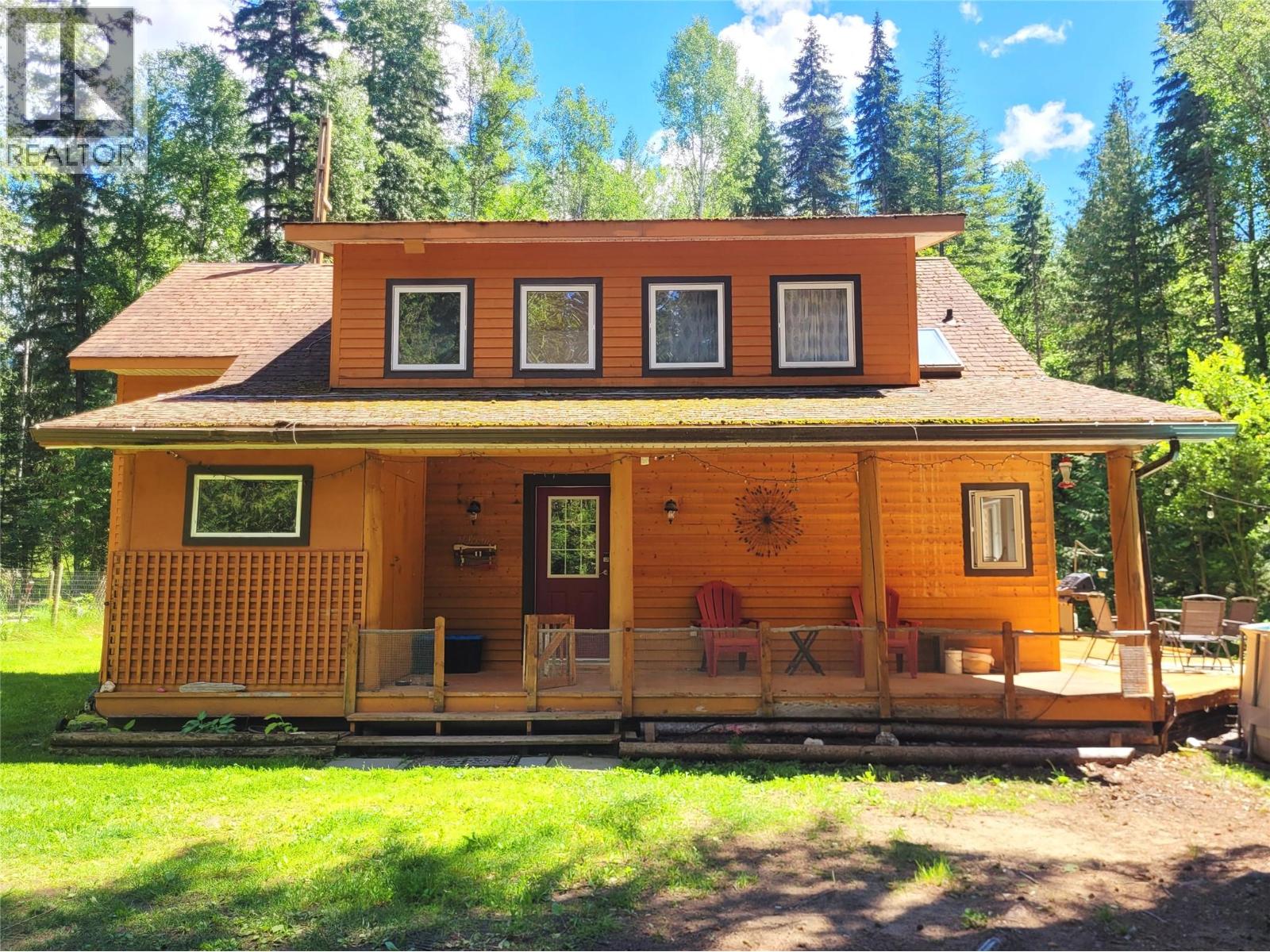 5289 Clearwater Valley Road, Clearwater, British Columbia  V0E 1N1 - Photo 4 - 10393730