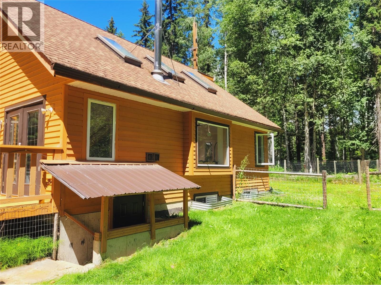 5289 Clearwater Valley Road, Clearwater, British Columbia  V0E 1N1 - Photo 42 - 10393730